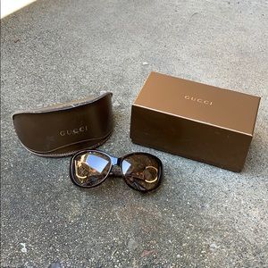 Gucci // authentic sunglasses
